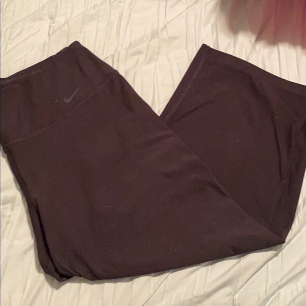 Nike Wide Leg Capri pants